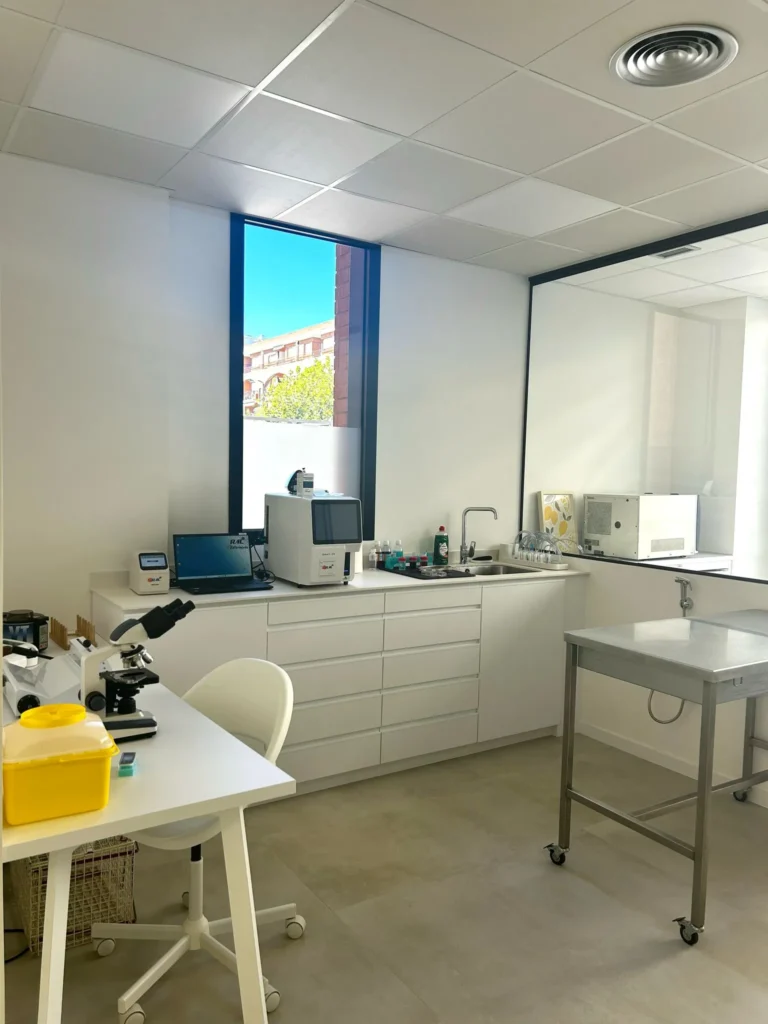 Laboratori Clinica Veterinaria WECAN Tortosa Joana Domingo